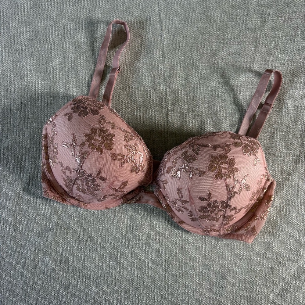 Victoria's Secret Shimmery Floral Lace Push-up  Bra in Mauve 32 DD